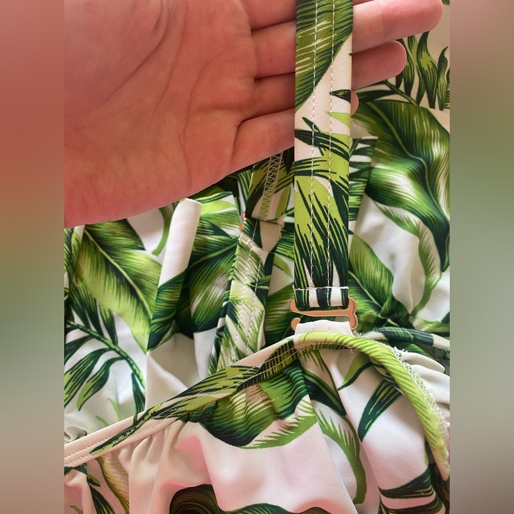 Floral Swimsuit with Detachable Straps - Picture 4 of 4